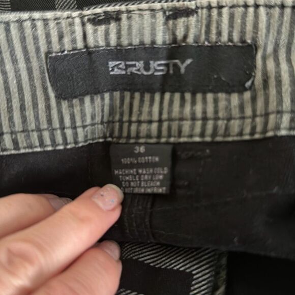 Rusty Surf Men’s Casual Shorts size 36 100% Cotton - Picture 8 of 9